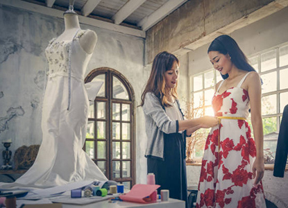 Different Programs Available On Dress Designing